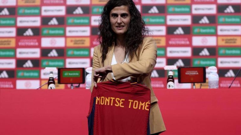 پرونده روبیالس: جنگ بین فوتبالیست های زن و اتحادیه فوتبال