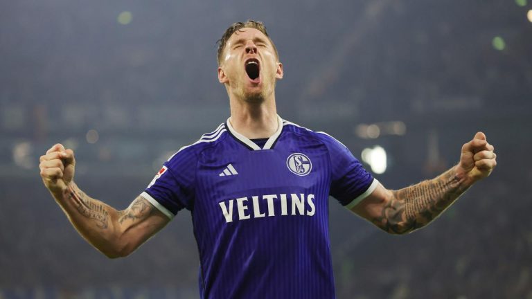 Futbol, ​​2. lig: Schalke, Magdeburg’a karşı çılgın gol gösterisini kazandı