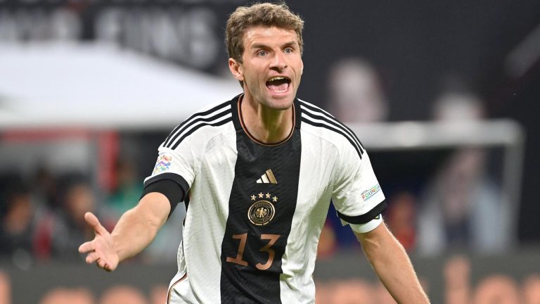 Uluslararası maçlar için DFB Takımı: Müller ayağa kalktı, doldurma sürahisi vuruldu