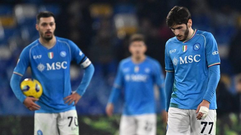 İtalya Kupası: Yeni yükselen Frosinone, şampiyon Napoli’yi eledi