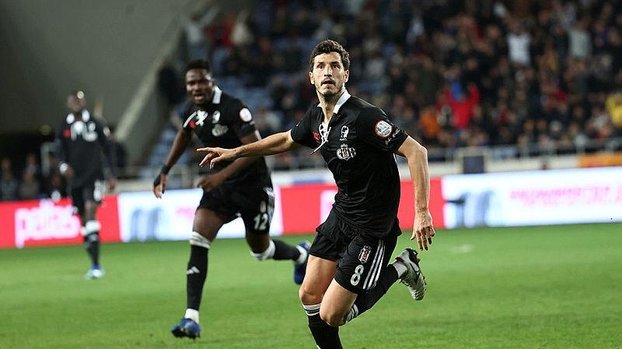 Was Salih Uçan’s goal offside?  Erman Toroğlu rated it!  watch the video