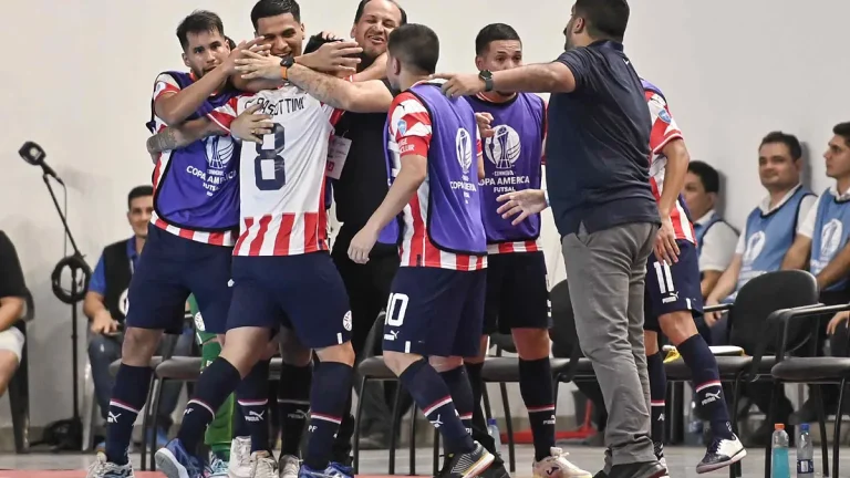 فوتبال داخل سالن: کوپا آمه ریکا: پاراگوئه، به جام جهانی و شیلی نیز راهیابی
